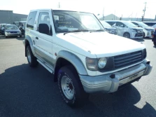 MITSUBISHI PAJERO 1995 Image