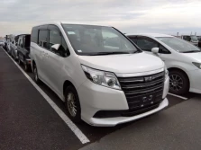 TOYOTA NOAH 2015 Image