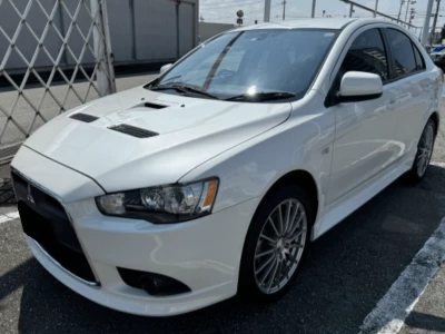 MITSUBISHI GALANT 2014 Image