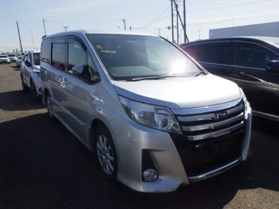 TOYOTA NOAH 2014 Image